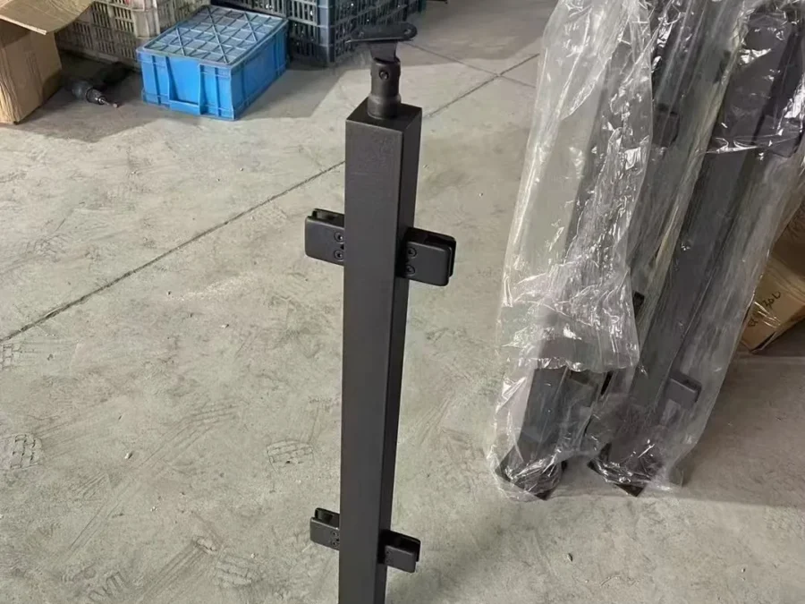 BP-BK01 Black PVD Square Glass Balustrade Post