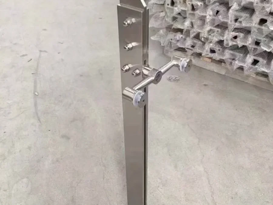 BP-CB01 Curved Blade Glass Balustrade Post