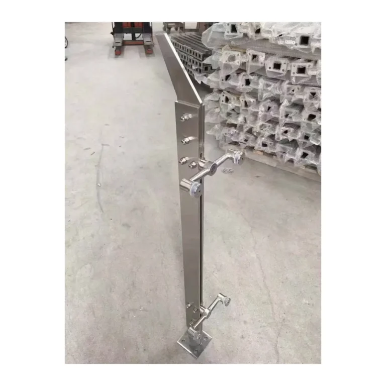 DB1 single flat-bar stainless steel balustrade post