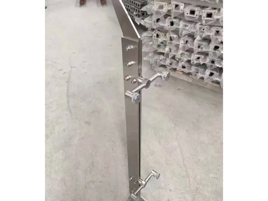 DB1 Single Flat-Bar Balustrade Post